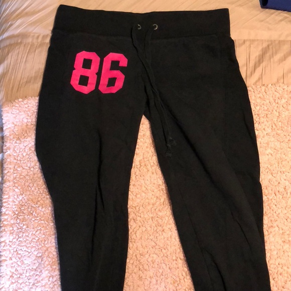 VS PINK sweatpants - Picture 1 of 2